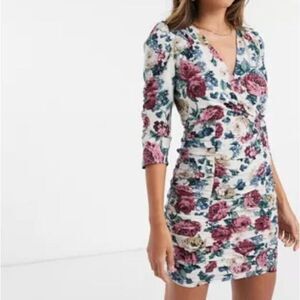 Vintage Stradivarius v-neck dress in floral print.  Size Large.